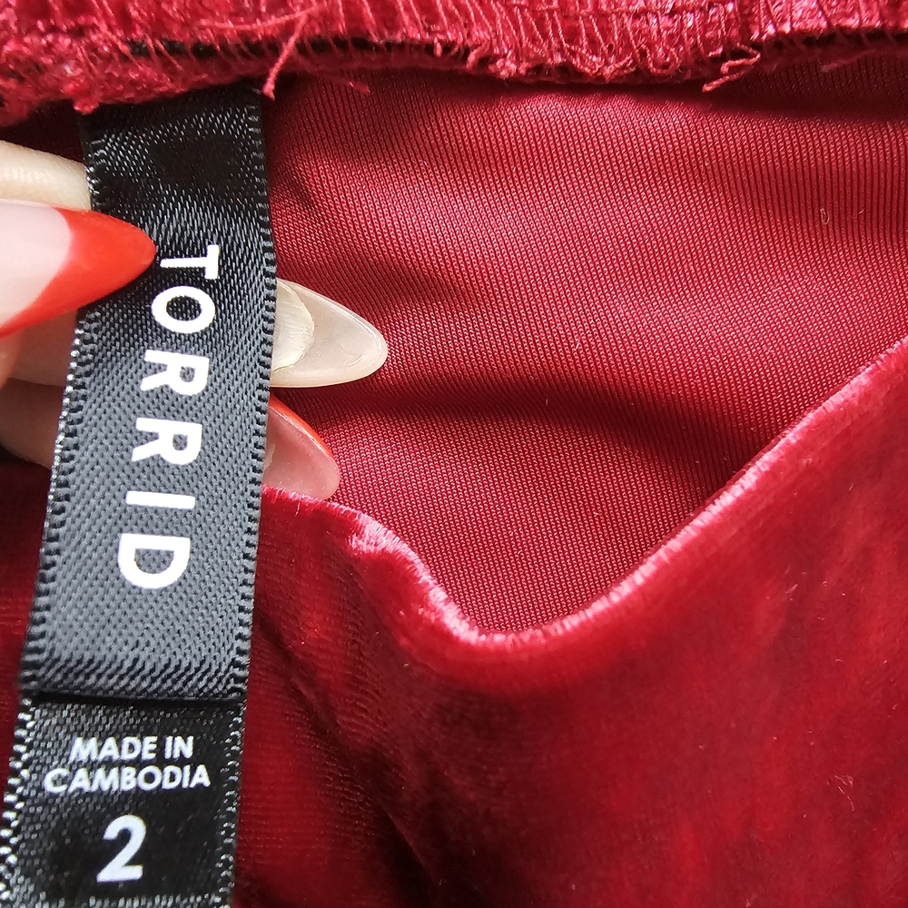 Torrid Velvet Leggings - Red and Black - Picture 7 of 8